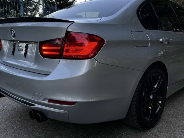 Сірий БМВ 3 Серія, об'ємом двигуна 2 л та пробігом 233 тис. км за 12500 $, фото 9 на Automoto.ua