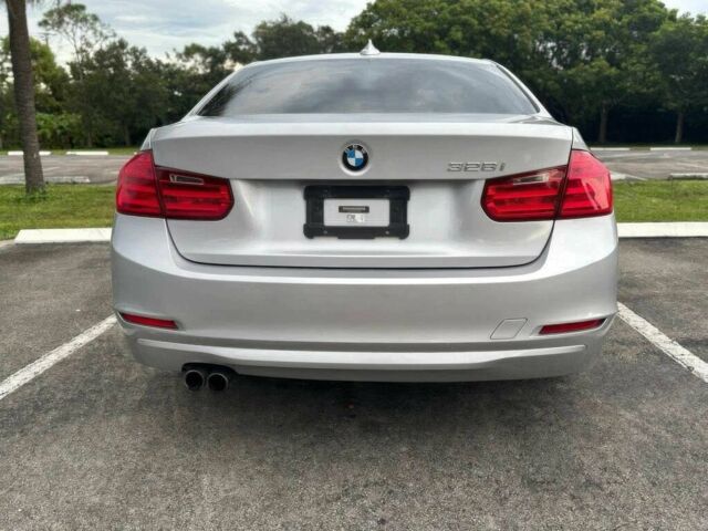 БМВ 3 Серія 2013 у Хмельницькому на Automoto.ua Сірий БМВ 3 Серія, об'ємом двигуна 2 л та пробігом 83 тис. км за 9200 $, фото 4 на Automoto.ua