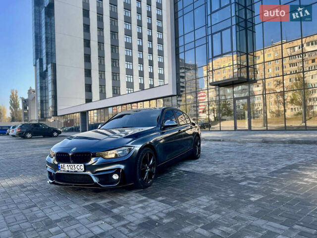 Серый БМВ 3 Серия, объемом двигателя 0 л и пробегом 190 тыс. км за 12600 $, фото 1 на Automoto.ua