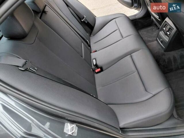 Серый БМВ 3 Серия, объемом двигателя 2 л и пробегом 250 тыс. км за 11900 $, фото 25 на Automoto.ua