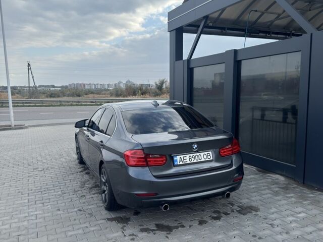 Серый БМВ 3 Серия, объемом двигателя 3 л и пробегом 125 тыс. км за 14500 $, фото 3 на Automoto.ua