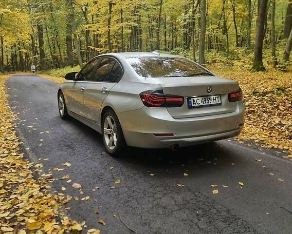 Серый БМВ 3 Серия, объемом двигателя 2 л и пробегом 260 тыс. км за 12999 $, фото 7 на Automoto.ua