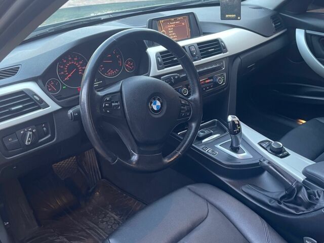 Серый БМВ 3 Серия, объемом двигателя 2 л и пробегом 142 тыс. км за 12500 $, фото 5 на Automoto.ua