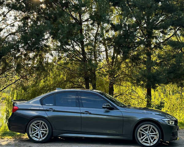 Серый БМВ 3 Серия, объемом двигателя 2 л и пробегом 195 тыс. км за 14499 $, фото 7 на Automoto.ua