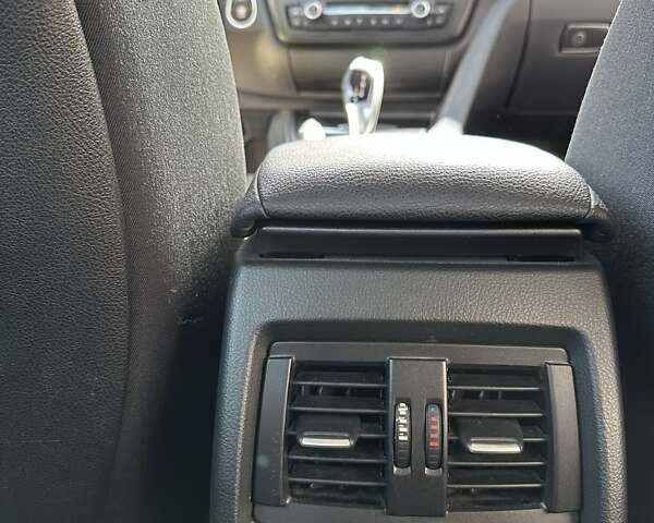 Серый БМВ 3 Серия, объемом двигателя 2 л и пробегом 303 тыс. км за 15500 $, фото 15 на Automoto.ua