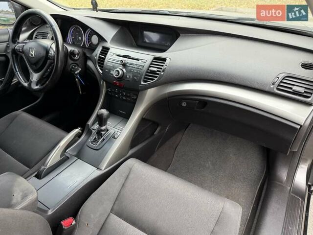 БМВ 3 Серія 2013 у Борисполе на Automoto.ua Сірий БМВ 3 Серія, об'ємом двигуна 2 л та пробігом 280 тис. км за 14000 $, фото 102 на Automoto.ua