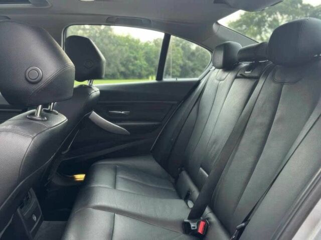 БМВ 3 Серія 2013 у Хмельницькому на Automoto.ua Сірий БМВ 3 Серія, об'ємом двигуна 2 л та пробігом 83 тис. км за 9200 $, фото 11 на Automoto.ua