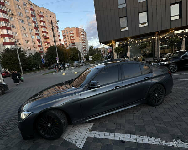 Серый БМВ 3 Серия, объемом двигателя 2 л и пробегом 155 тыс. км за 16300 $, фото 11 на Automoto.ua