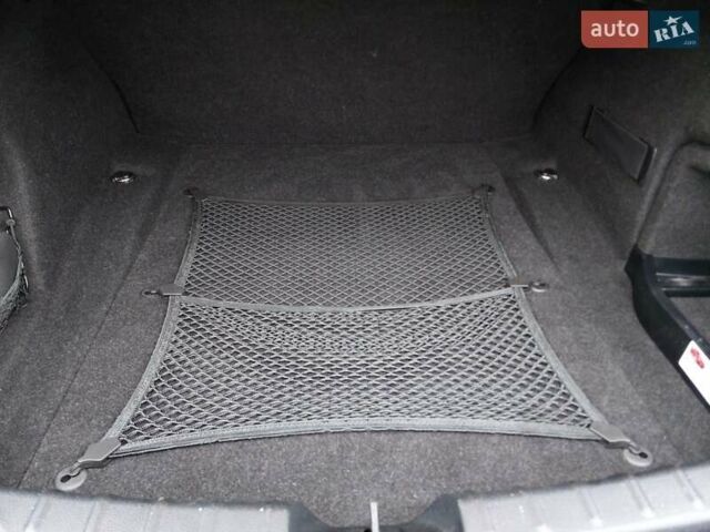 Серый БМВ 3 Серия, объемом двигателя 2 л и пробегом 250 тыс. км за 11900 $, фото 14 на Automoto.ua