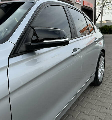 Серый БМВ 3 Серия, объемом двигателя 2 л и пробегом 240 тыс. км за 14800 $, фото 2 на Automoto.ua