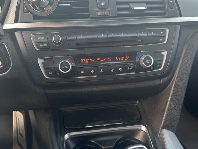 Серый БМВ 3 Серия, объемом двигателя 3 л и пробегом 178 тыс. км за 17900 $, фото 13 на Automoto.ua