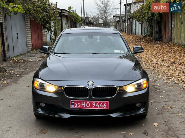 Серый БМВ 3 Серия, объемом двигателя 2 л и пробегом 230 тыс. км за 10700 $, фото 5 на Automoto.ua