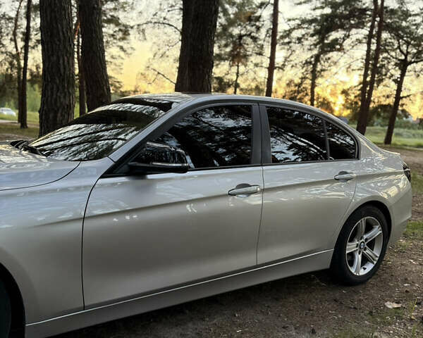 Сірий БМВ 3 Серія, об'ємом двигуна 2 л та пробігом 123 тис. км за 13100 $, фото 2 на Automoto.ua