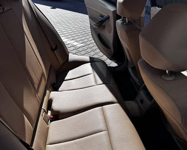 Серый БМВ 3 Серия, объемом двигателя 2 л и пробегом 253 тыс. км за 13700 $, фото 16 на Automoto.ua