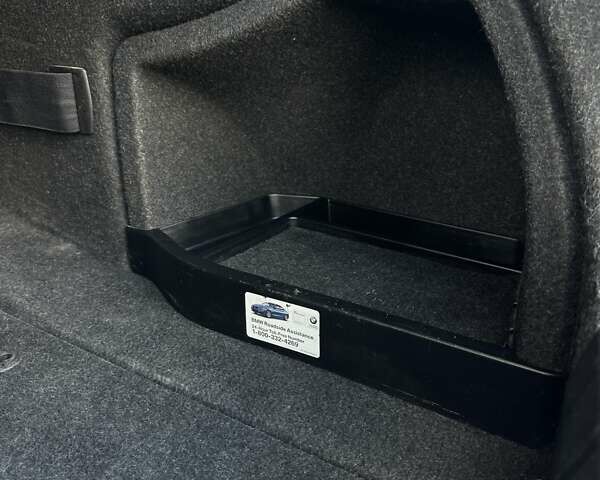 Серый БМВ 3 Серия, объемом двигателя 2 л и пробегом 250 тыс. км за 12999 $, фото 31 на Automoto.ua