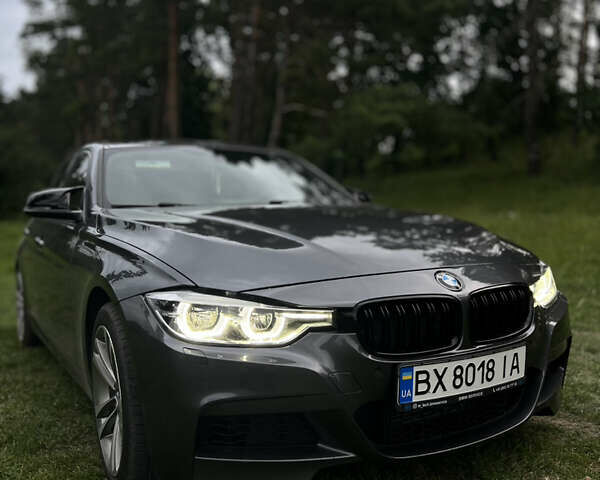 БМВ 3 Серия 2014 в Хмельницком на Automoto.ua Серый БМВ 3 Серия, объемом двигателя 2 л и пробегом 173 тыс. км за 15000 $, фото 2 на Automoto.ua