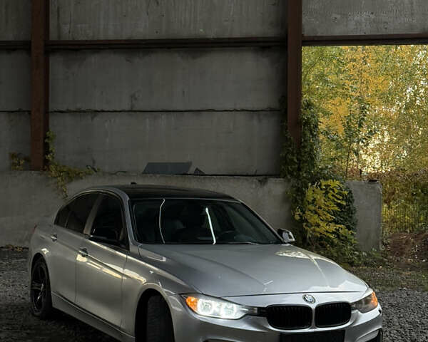 Серый БМВ 3 Серия, объемом двигателя 2 л и пробегом 210 тыс. км за 10500 $, фото 1 на Automoto.ua