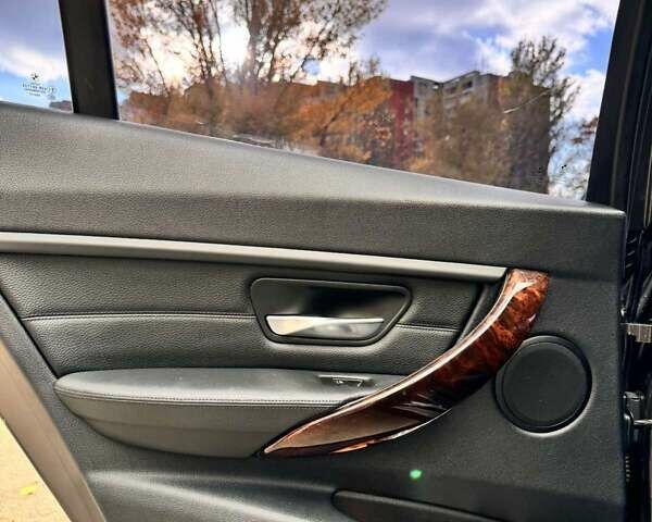 Серый БМВ 3 Серия, объемом двигателя 2 л и пробегом 203 тыс. км за 12000 $, фото 12 на Automoto.ua