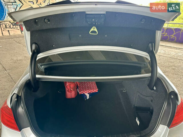 Сірий БМВ 3 Серія, об'ємом двигуна 2 л та пробігом 148 тис. км за 13000 $, фото 44 на Automoto.ua