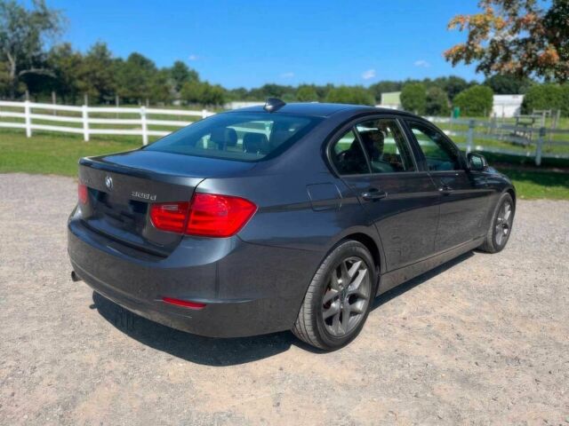 Серый БМВ 3 Серия, объемом двигателя 2 л и пробегом 88 тыс. км за 6400 $, фото 3 на Automoto.ua