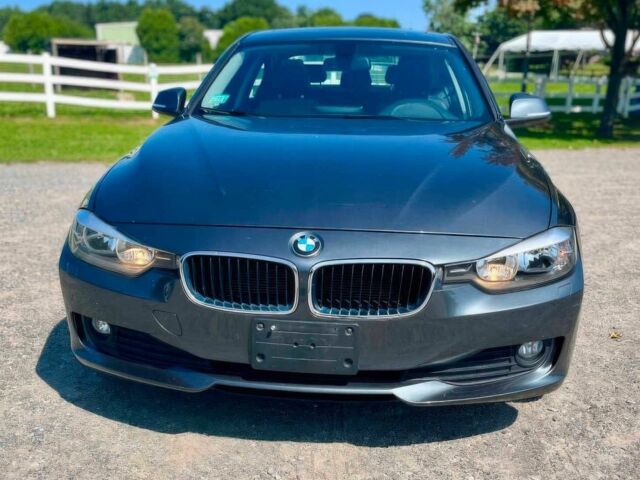 Серый БМВ 3 Серия, объемом двигателя 2 л и пробегом 88 тыс. км за 6400 $, фото 1 на Automoto.ua