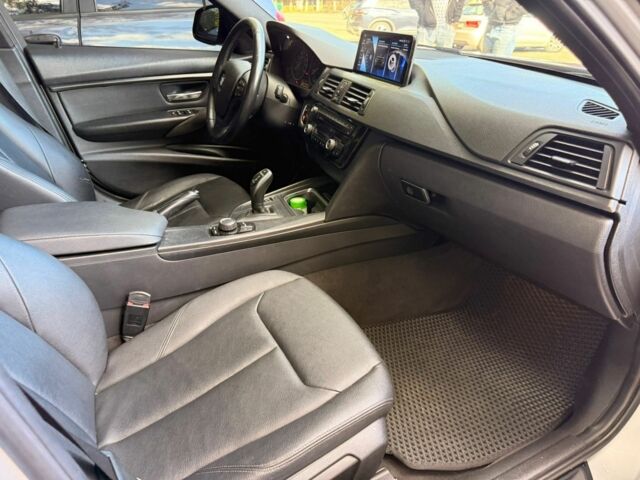 Сірий БМВ 3 Серія, об'ємом двигуна 2 л та пробігом 194 тис. км за 11000 $, фото 13 на Automoto.ua