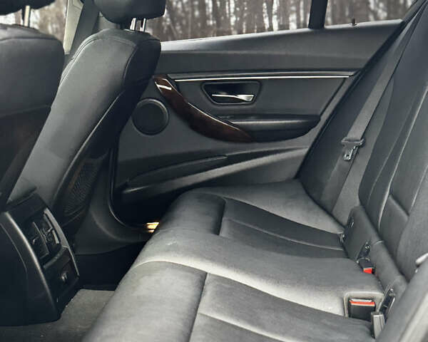 Серый БМВ 3 Серия, объемом двигателя 2 л и пробегом 270 тыс. км за 12700 $, фото 14 на Automoto.ua
