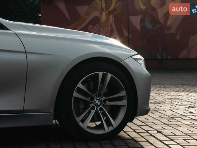 Сірий БМВ 3 Серія, об'ємом двигуна 2.98 л та пробігом 180 тис. км за 17700 $, фото 5 на Automoto.ua