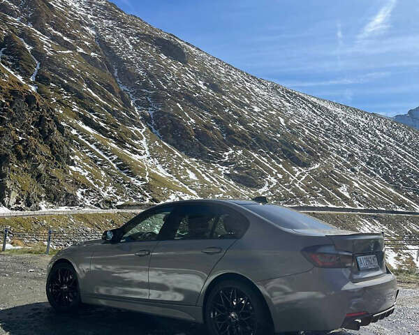 Серый БМВ 3 Серия, объемом двигателя 2 л и пробегом 163 тыс. км за 15700 $, фото 4 на Automoto.ua