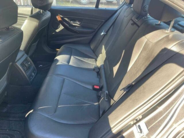 Серый БМВ 3 Серия, объемом двигателя 2 л и пробегом 88 тыс. км за 6400 $, фото 9 на Automoto.ua