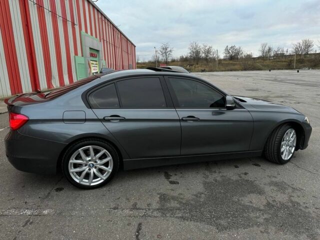 Серый БМВ 3 Серия, объемом двигателя 2 л и пробегом 330 тыс. км за 11700 $, фото 2 на Automoto.ua