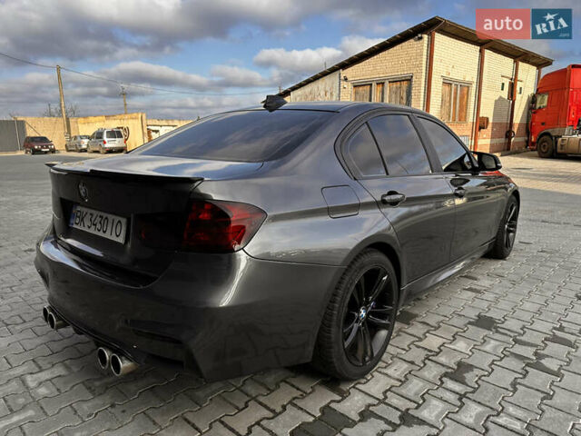 Серый БМВ 3 Серия, объемом двигателя 2 л и пробегом 170 тыс. км за 14350 $, фото 6 на Automoto.ua