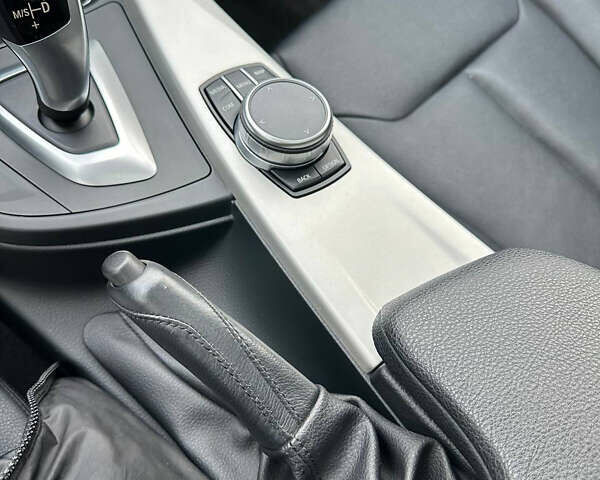 Серый БМВ 3 Серия, объемом двигателя 2 л и пробегом 163 тыс. км за 15700 $, фото 11 на Automoto.ua