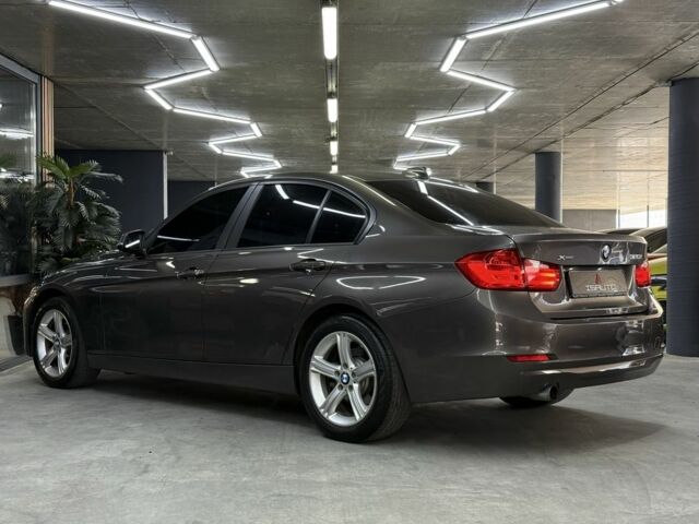 БМВ 3 Серия 2014 в Одессе на Automoto.ua Серый БМВ 3 Серия, объемом двигателя 2 л и пробегом 99 тыс. км за 13900 $, фото 14 на Automoto.ua