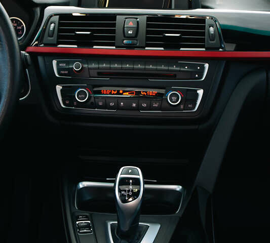 Сірий БМВ 3 Серія, об'ємом двигуна 2.98 л та пробігом 180 тис. км за 17700 $, фото 11 на Automoto.ua