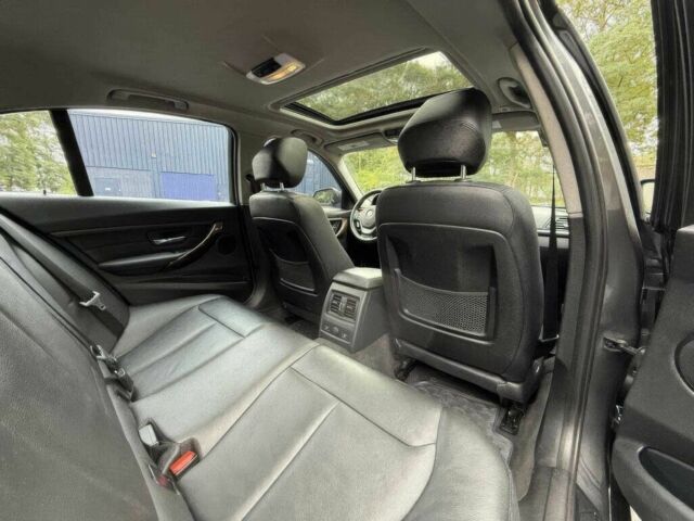 Серый БМВ 3 Серия, объемом двигателя 2 л и пробегом 84 тыс. км за 9000 $, фото 10 на Automoto.ua