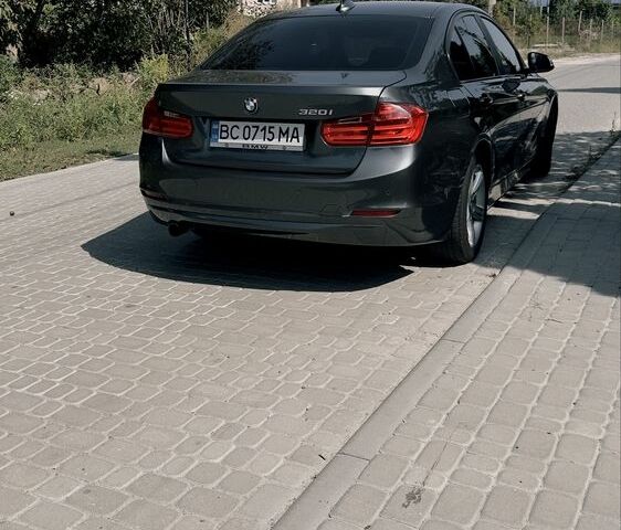 Сірий БМВ 3 Серія, об'ємом двигуна 2 л та пробігом 205 тис. км за 12650 $, фото 4 на Automoto.ua