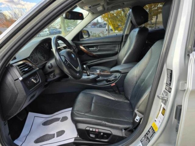 Серый БМВ 3 Серия, объемом двигателя 2 л и пробегом 80 тыс. км за 2500 $, фото 7 на Automoto.ua