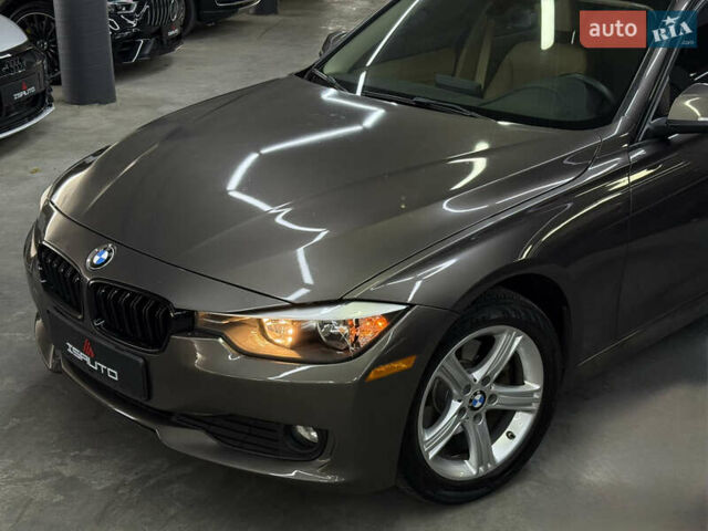 Серый БМВ 3 Серия, объемом двигателя 2 л и пробегом 99 тыс. км за 13900 $, фото 7 на Automoto.ua
