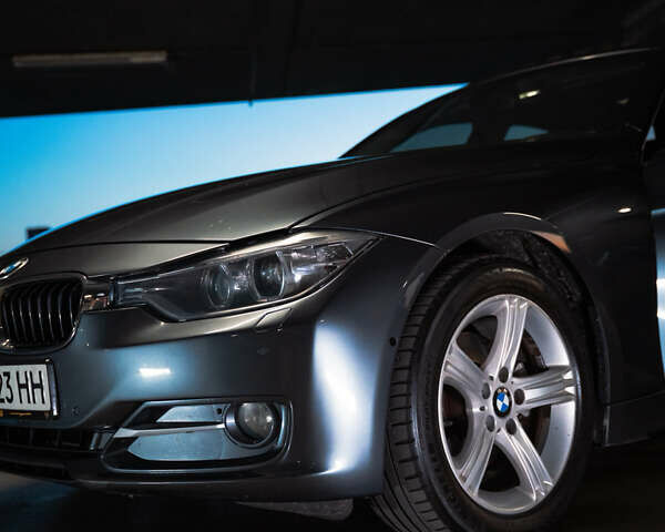 Серый БМВ 3 Серия, объемом двигателя 2 л и пробегом 192 тыс. км за 15000 $, фото 5 на Automoto.ua