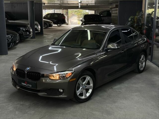 БМВ 3 Серия 2014 в Одессе на Automoto.ua Серый БМВ 3 Серия, объемом двигателя 2 л и пробегом 99 тыс. км за 13900 $, фото 4 на Automoto.ua