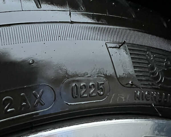 Серый БМВ 3 Серия, объемом двигателя 2 л и пробегом 178 тыс. км за 15999 $, фото 141 на Automoto.ua