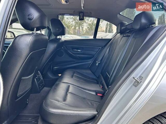 Серый БМВ 3 Серия, объемом двигателя 2 л и пробегом 171 тыс. км за 12800 $, фото 28 на Automoto.ua