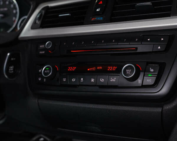 Серый БМВ 3 Серия, объемом двигателя 2 л и пробегом 192 тыс. км за 15000 $, фото 16 на Automoto.ua