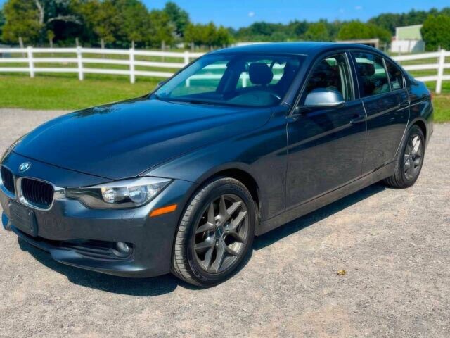 Серый БМВ 3 Серия, объемом двигателя 2 л и пробегом 88 тыс. км за 6400 $, фото 5 на Automoto.ua