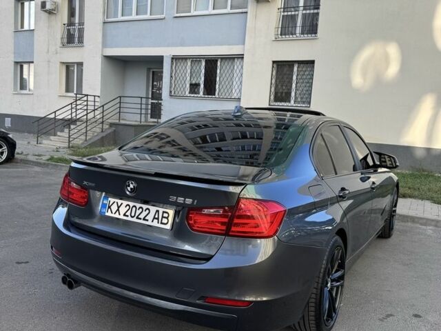 Серый БМВ 3 Серия, объемом двигателя 2 л и пробегом 162 тыс. км за 298 $, фото 4 на Automoto.ua