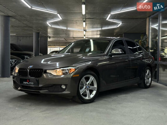 Серый БМВ 3 Серия, объемом двигателя 2 л и пробегом 99 тыс. км за 13900 $, фото 6 на Automoto.ua