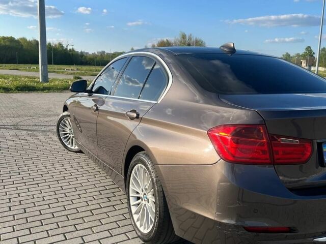 Серый БМВ 3 Серия, объемом двигателя 2 л и пробегом 327 тыс. км за 15555 $, фото 2 на Automoto.ua