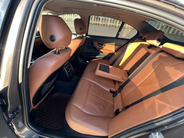 Серый БМВ 3 Серия, объемом двигателя 2 л и пробегом 327 тыс. км за 15555 $, фото 11 на Automoto.ua