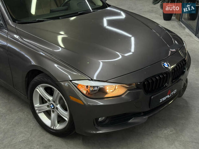 Серый БМВ 3 Серия, объемом двигателя 2 л и пробегом 99 тыс. км за 13900 $, фото 2 на Automoto.ua